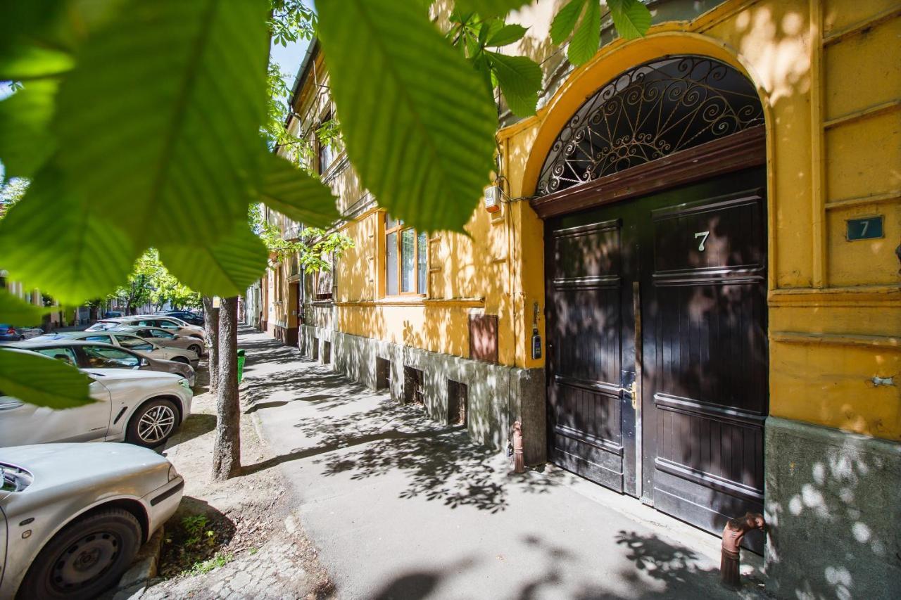 Cosy Bohemian Home Near Piata Unirii Oradea Exterior photo